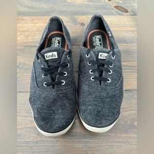 Women’s Keds size 9.5
